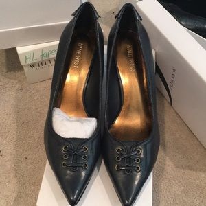 Nine West Prairer Navy Heels